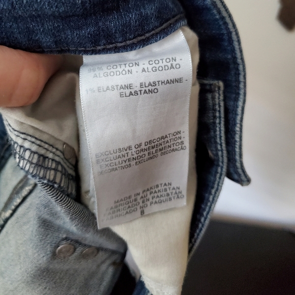 Denizen from Levi's Double Button Front Jean Shorts - Picture 4 of 7